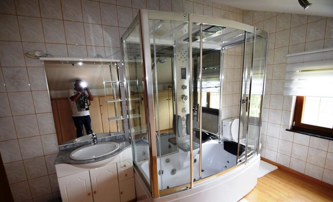 La Petite Ferme Villa Rochehaut Dış mekan fotoğraf